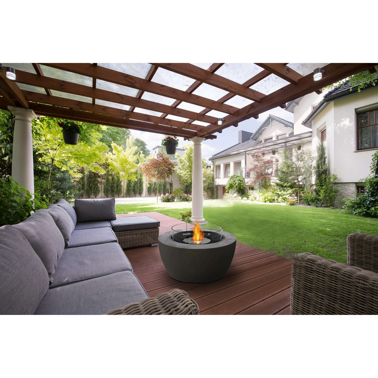 The Bio Lux:EcoSmart Pod 40 Bioethanol Fire Pit